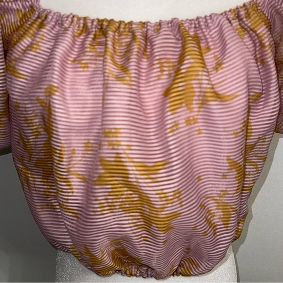 Keepsake Stand Tall Top in Blush Stencil Floral size medium - Picture 6 of 16